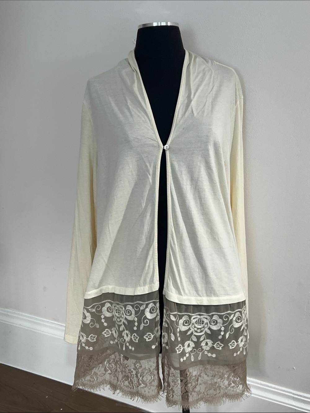 LOGO by Lori Goldstein Cream Open Front Cardigan with Lace Hem
